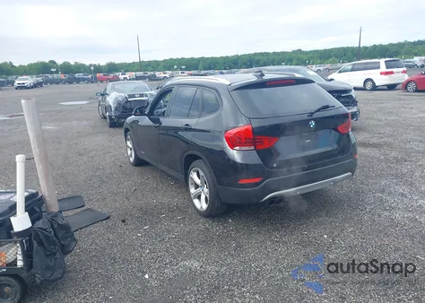 2015 BMW X1 xDrive35I из США, поврежденный, VIN WBAVM5C59FVV94272